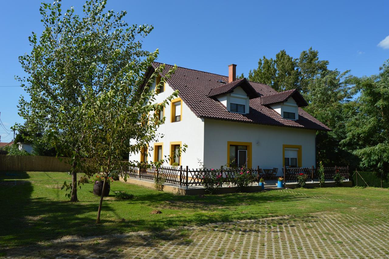 Nature Centrum Vendeghaz Gyortelek Exterior photo